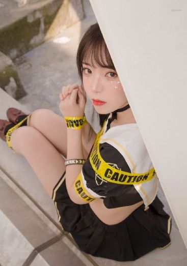 国产黑色高跟过膝女长靴_在线观看电视剧