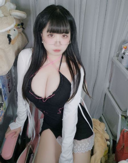 18女的下面流水图片欣赏_剧情片在线观看完整版