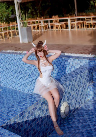 欧美打底衫穿搭_1080P免费在线观看