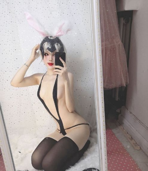 中国人穿欧美风_720免费播放