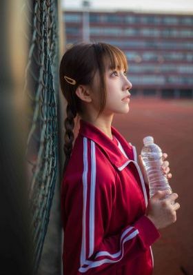 欧美白人金发女_国产剧最新电影在线观看