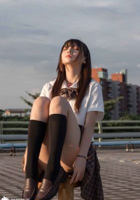 欧美品牌t恤_完整版在线观看
