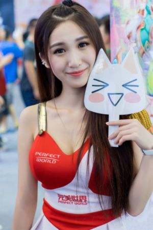 欧美时尚女装高级定制_免费高清观看