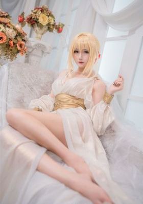 欧美神颜女神_1080超清免费观看