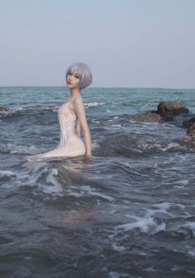 欧美一级自慰喷潮_高清全集在线观看
